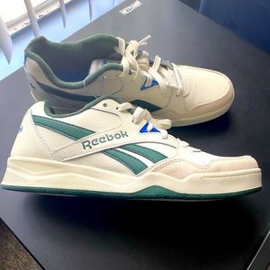 Reebok BB 4000 II Size 10 Sneakers White/Green Color